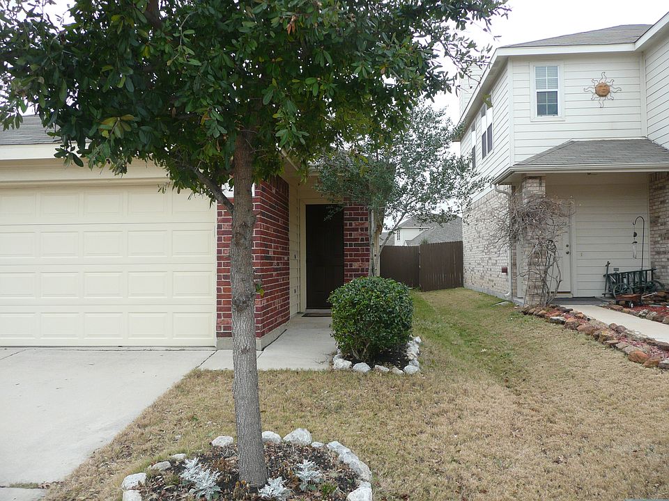 1st image of 2816 Lynx Ln