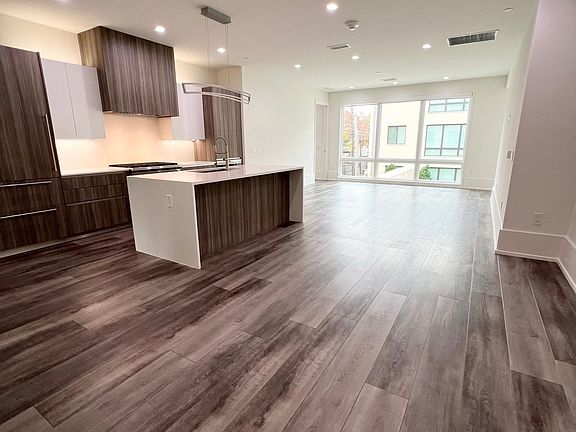 3rd image of 3527 Normandy Ave #26