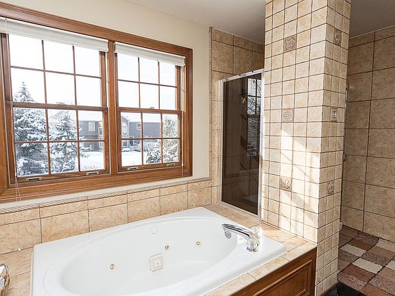5th image of 5109 Stonecroft Ct