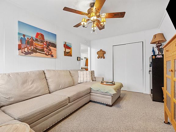 3rd image of 497 Long Island Dr