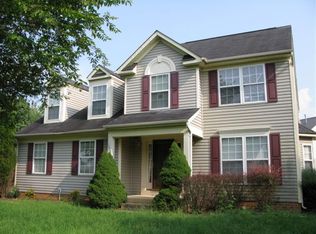 2000 Meadow Dr, Fredericksburg, VA 22405