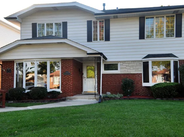 1120 Ostrander Ave, La Grange Park, IL 60526
