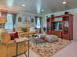 3395 Stonewall Tell Rd, Atlanta, GA 30349