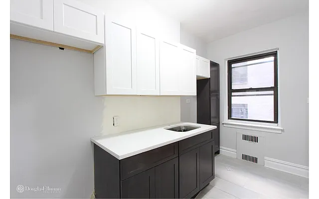 Rented by Douglas Elliman | media 7