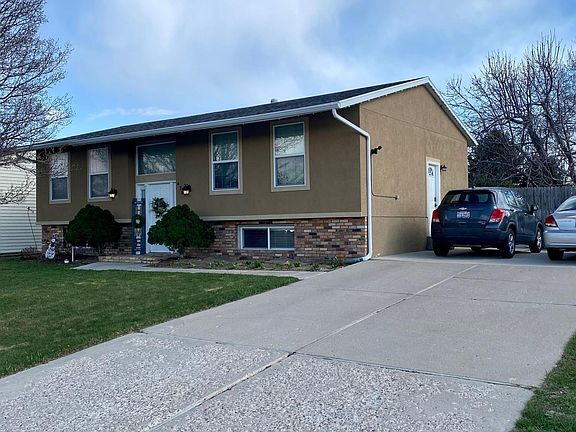 2nd image of 475 W 1850th St N
