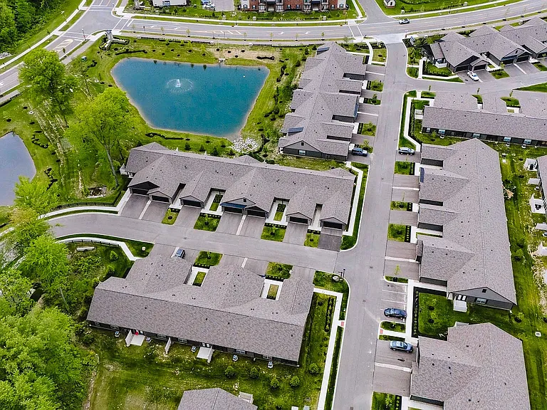 The Residences at Eastwood - 33