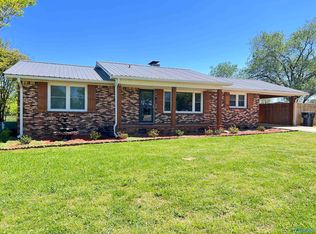 9220 Danville Rd, Danville, AL 35619