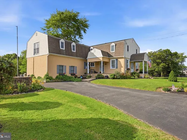414 Lower State Rd, North Wales, PA 19454