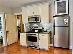 126 Richmond St #2 — Photo 2
