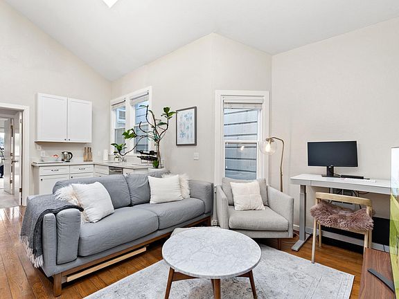 3rd image of 3739 Sacramento St