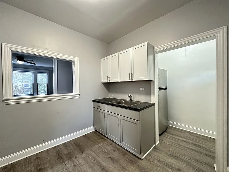 1214 W Rosemont Ave #4 — Photo 8
