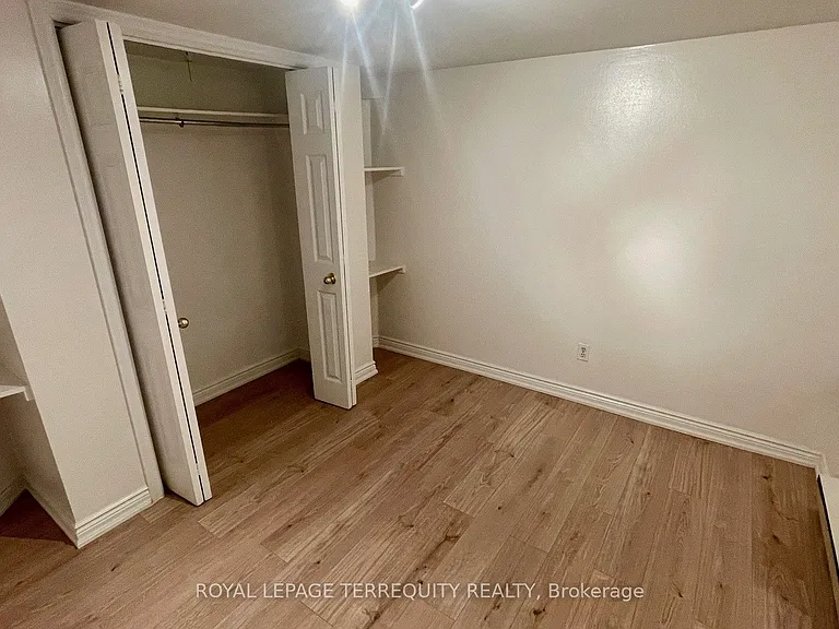 150 Albany Ave #BASEMENT — Photo 2