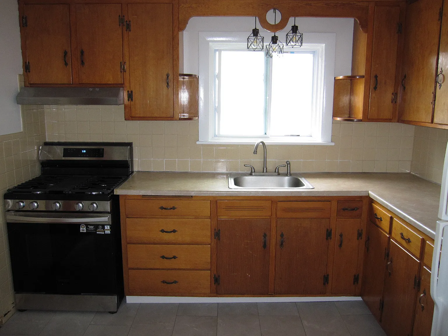 1 bed, 638 sqft, $1,800 — Photo 3