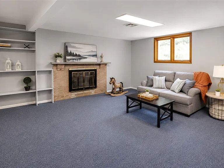 421 Clair Dr — Photo 29