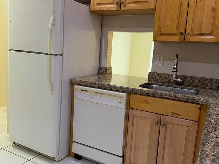 7850 Camino Real #O-201 — Photo 3