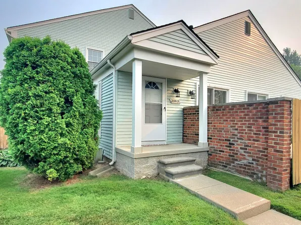 23593 Stonehenge Blvd, Novi, MI 48375