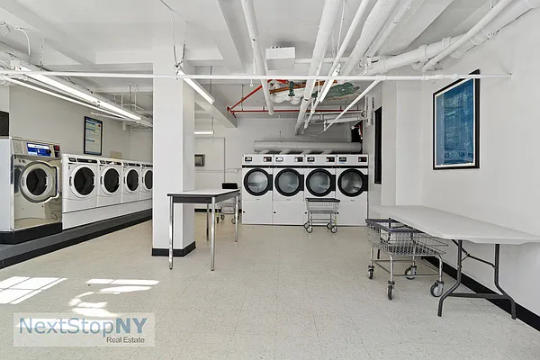 Rented by NextStopNY | media 22