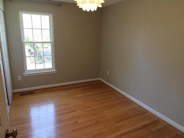 6055 Meyers Landing Ct — Photo 18