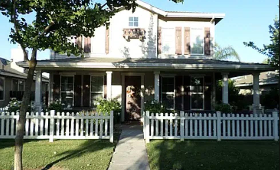 4 bed, 2089 sqft, $2,500 — Photo 1