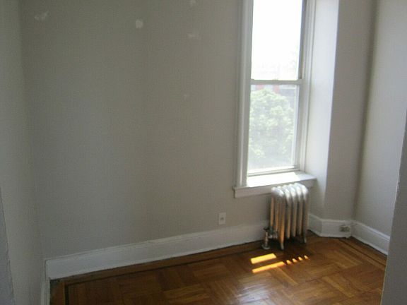 4th image of 394 Broadway #C1