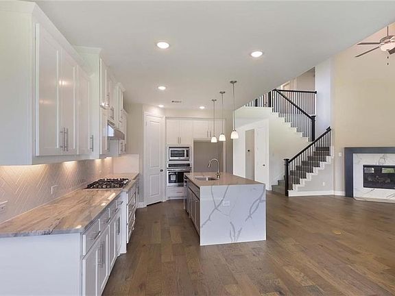 3rd image of 1721 Quail Creek Ln