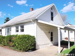 928 Hollywood St NE, Grand Rapids, MI 49505