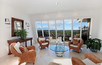 Southampton Village Oceanfront Compound — Photo 4