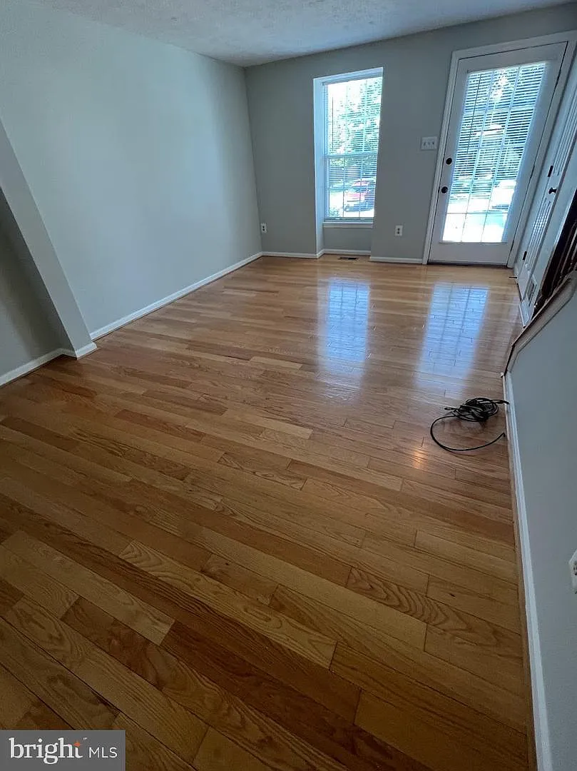 2 bed, 1120 sqft, $2,180 — Photo 2
