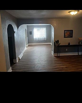 4th image of 770 3rd St N