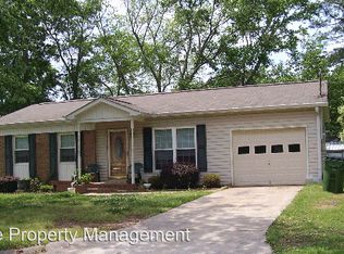 11 Westgate Park Ln, Newnan, GA 30263