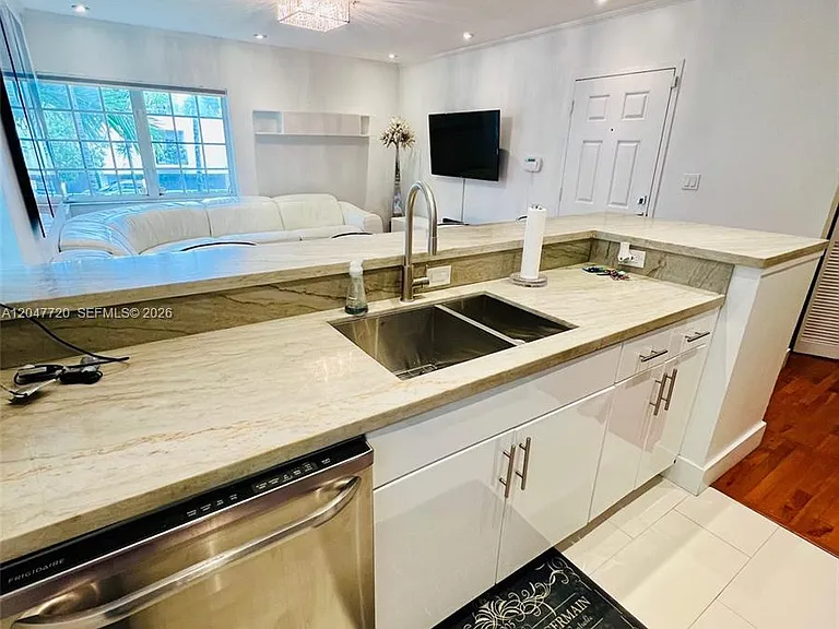 600 Euclid Ave #5B — Photo 11