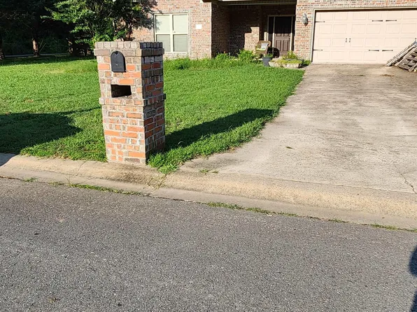 101 Cedar Fence Dr, Beebe, AR 72012