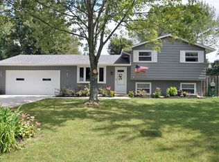 6225 Rhonda Dr, North Ridgeville, OH 44039