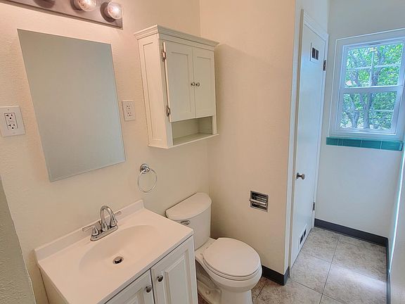 3rd image of 1909 C St #3