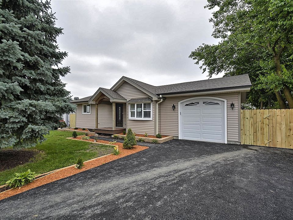 1st image of 7925 W 82nd Pl