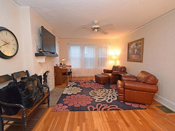 3rd image of 7144 Wallace Ave