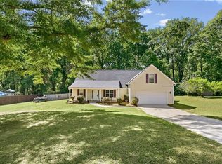 586 Kristin Ln, Winder, GA 30680