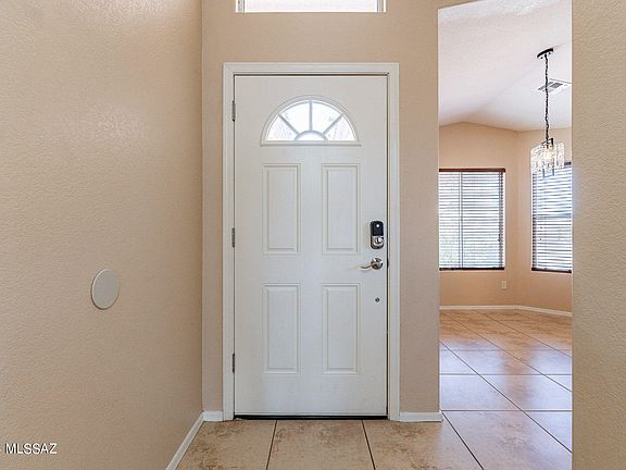 3rd image of 2952 N Bronze Creek Way