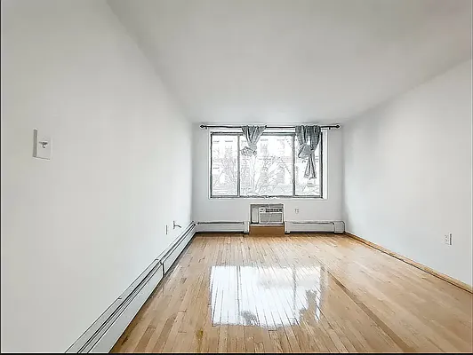 Rented by Metropolitan Property Group | media 5