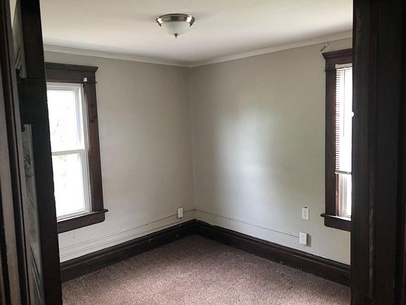 4th image of 247 Cross St