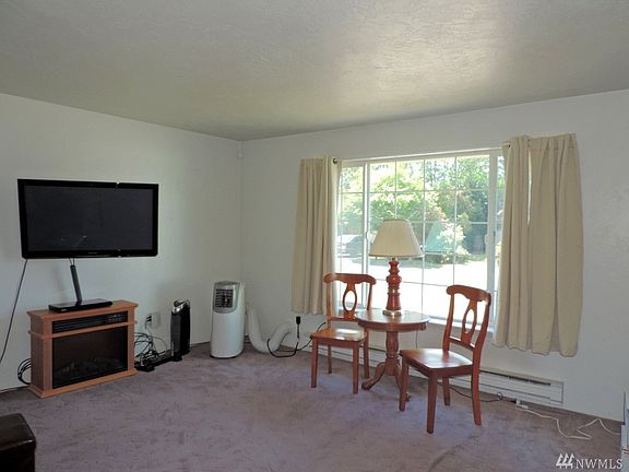 5th image of 1514 Jensen Ave