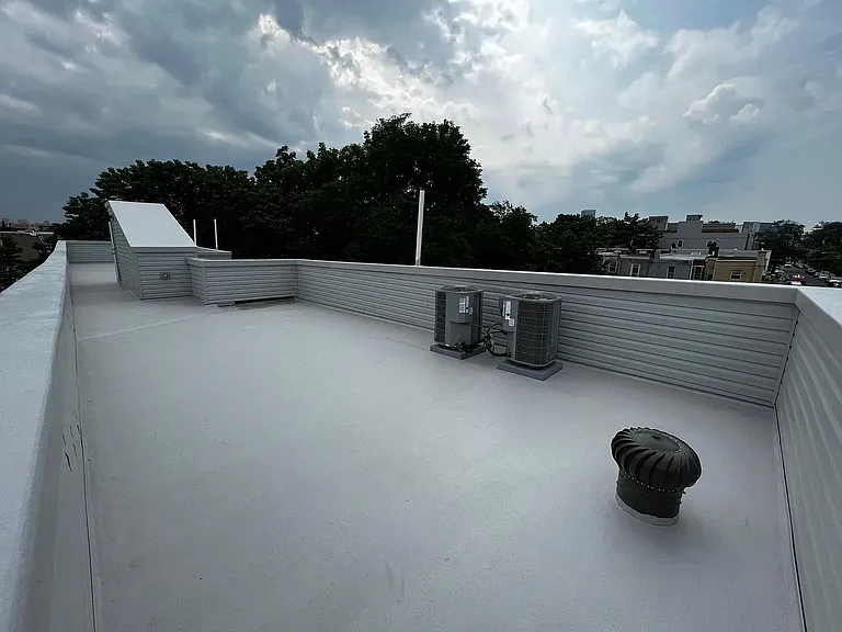 719 N 35th St #4A — Photo 15