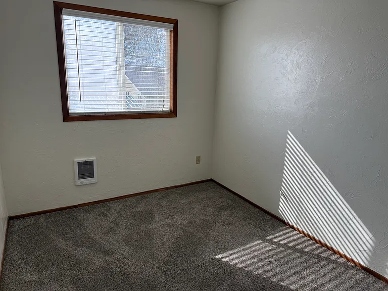 3074 Marion St SE — Photo 12