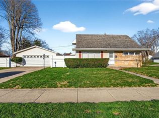 2051 S Smithville Rd, Dayton, OH 45420