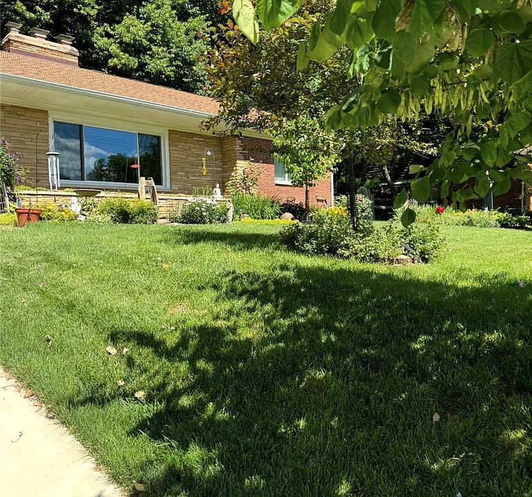 2nd image of 2933 Lindale Ave