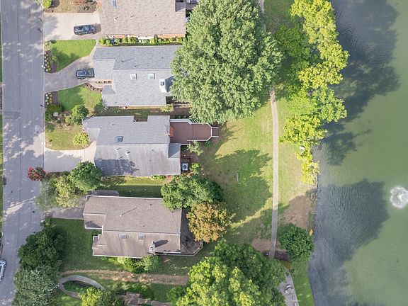 4th image of 5530 Hearthstone Ln