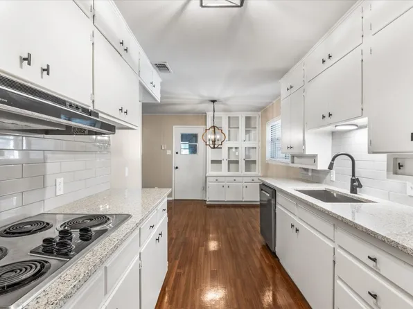 1804 Cheryl Ln, Arlington, TX 76013