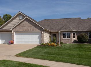 956 Aurora Cir, Red Wing, MN 55066