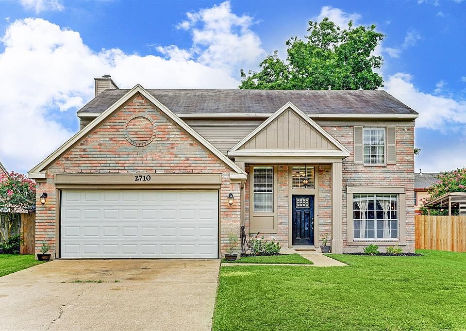 1st image of 2710 Holly Springs Dr