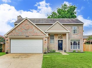 2710 Holly Springs Dr, Pearland, TX 77584